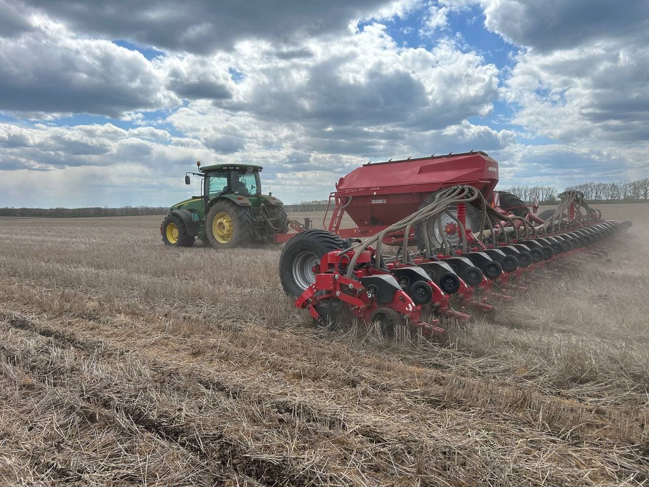 В TEKOM AGRO GROUP ПОВНІСТЮ ЗАВЕРШИЛИ ПОСІВ СОНЯШНИКУ ПІД ВРОЖАЙ-2026