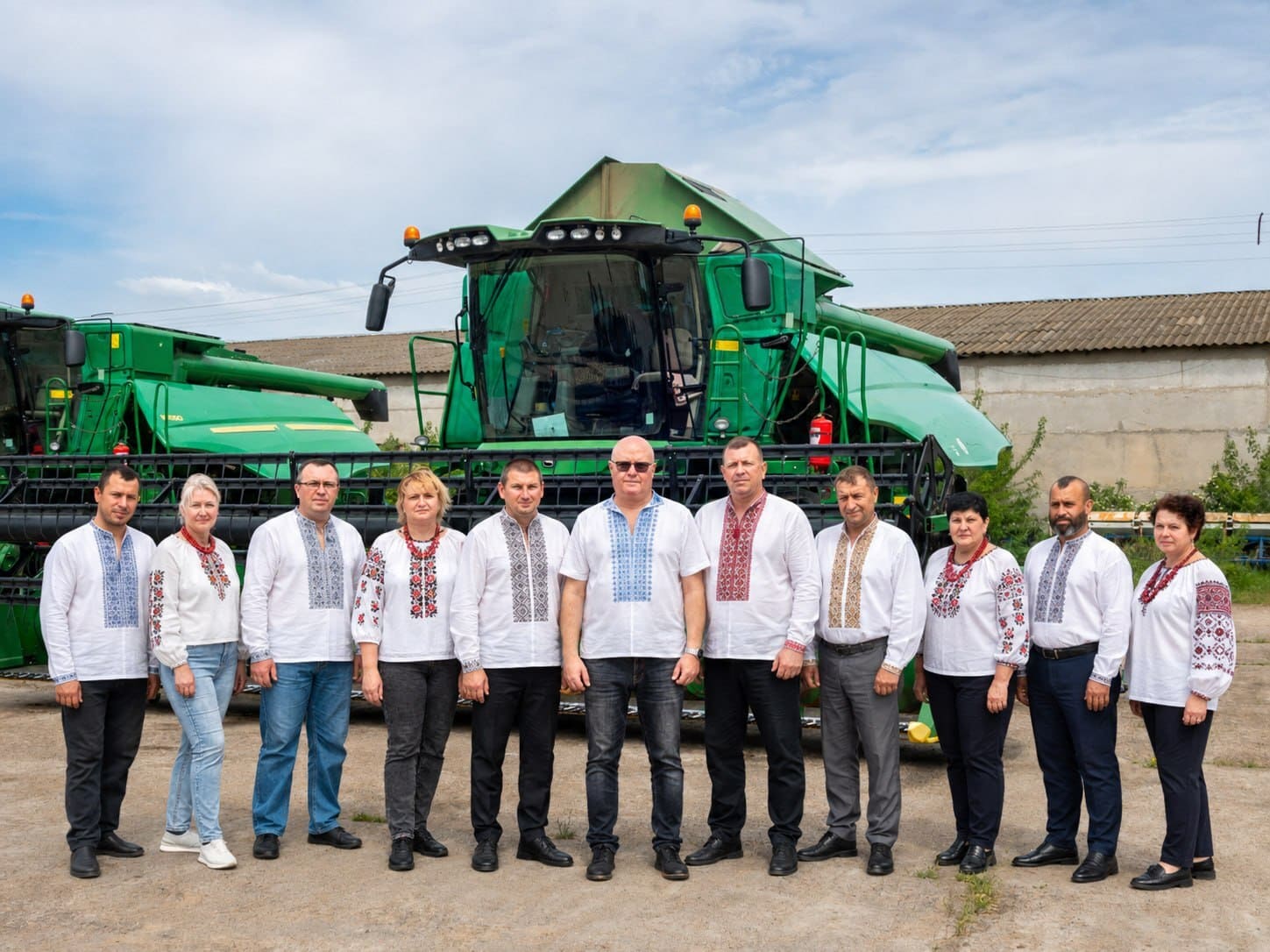 TEKOM AGRO GROUP РОЗКВІТАЄ УНІКАЛЬНИМИ ОРНАМЕНТАМИ – В УКРАЇНІ ДЕНЬ ВИШИВАНКИ 